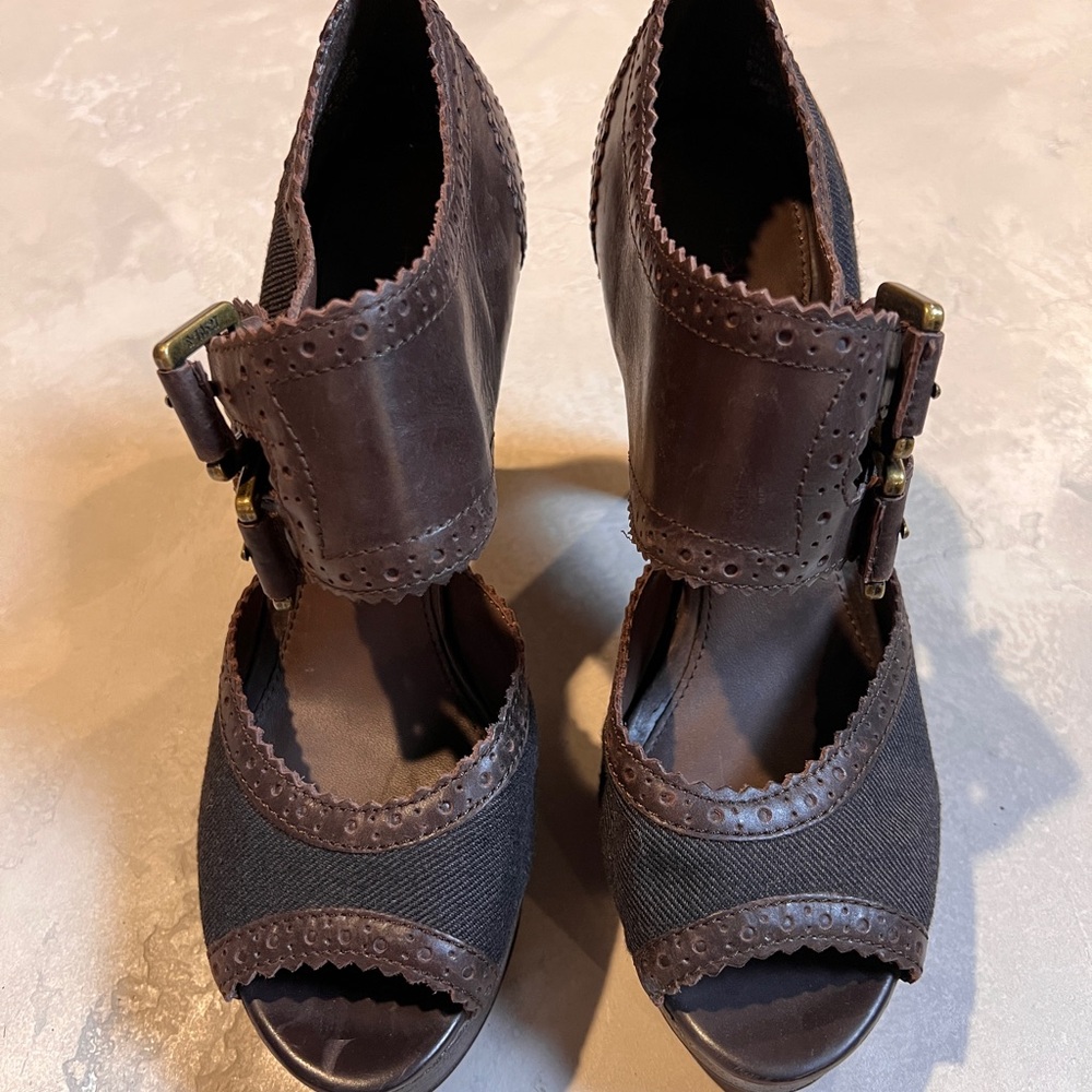 Halogen Brown T-Strap Heels with Chunky Platform